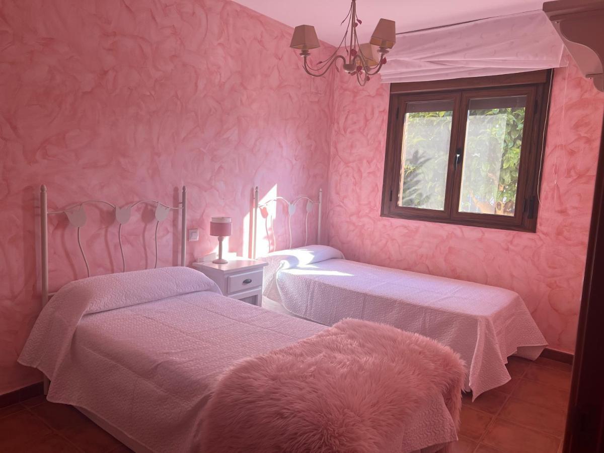 Villa La Parra En El Corazon De La Sierra De Gata Santibanez el Alto Luaran gambar